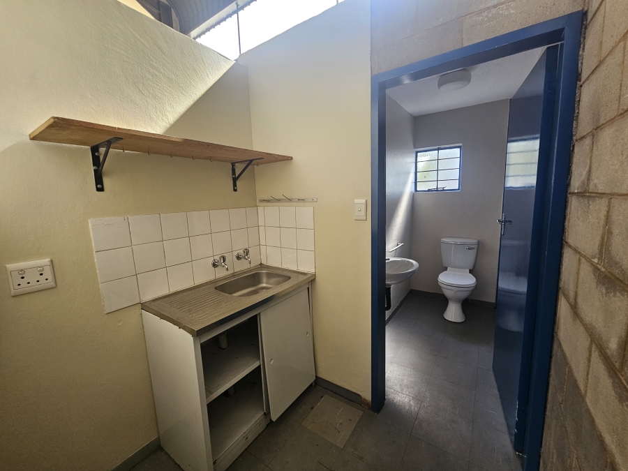 To Let commercial Property for Rent in Hennops Park Industrial Gauteng