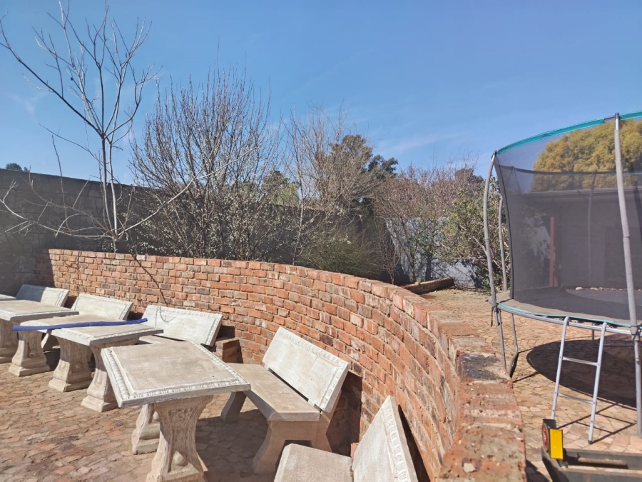 Commercial Property for Sale in Unitas Park Gauteng