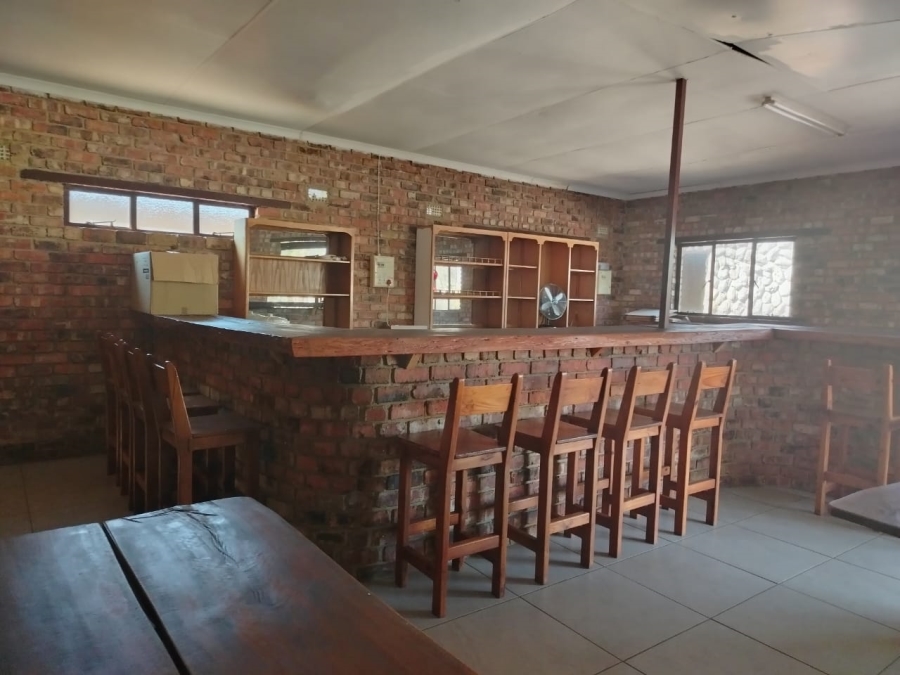 Commercial Property for Sale in Unitas Park Gauteng