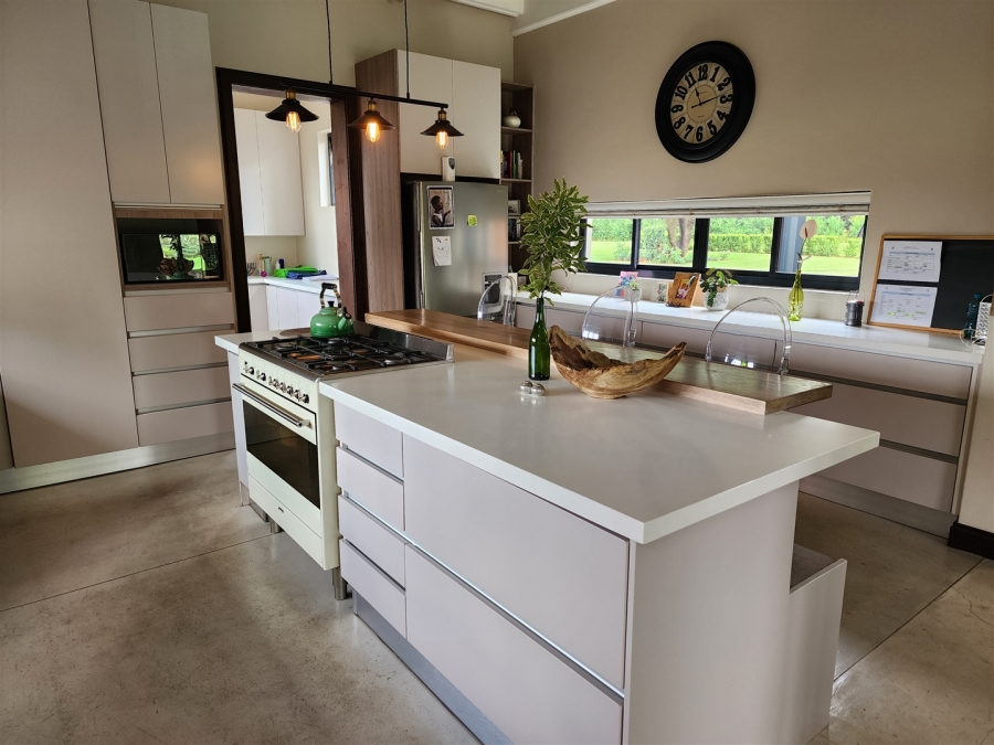 4 Bedroom Property for Sale in Randjesfontein A H Gauteng