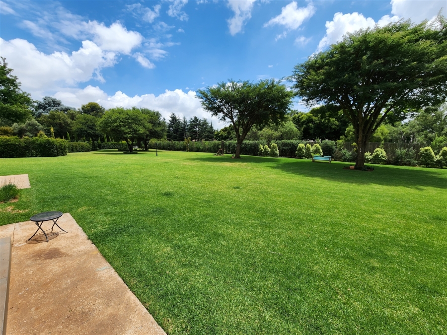 4 Bedroom Property for Sale in Randjesfontein A H Gauteng