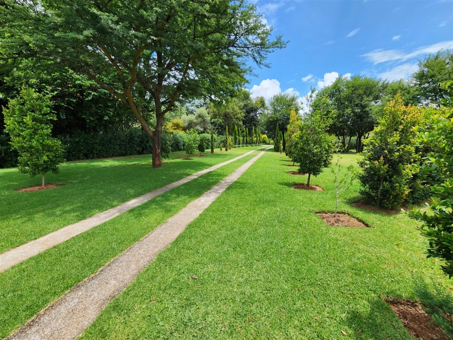 4 Bedroom Property for Sale in Randjesfontein A H Gauteng