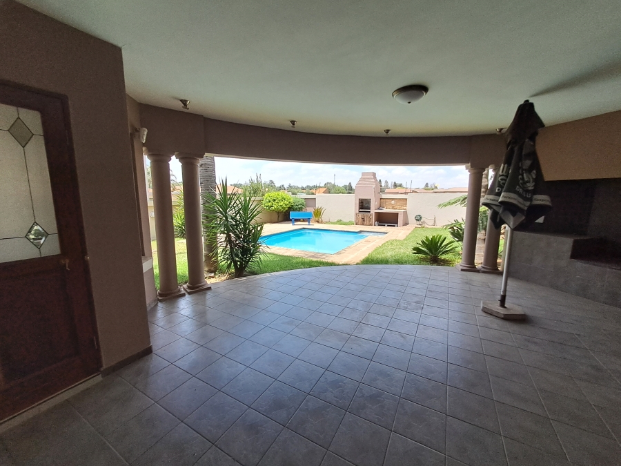 4 Bedroom Property for Sale in Ferryvale Gauteng