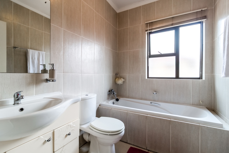 3 Bedroom Property for Sale in Edendale Gauteng