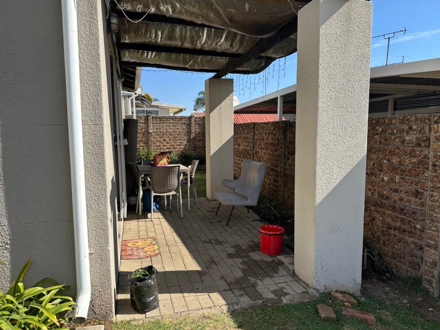 2 Bedroom Property for Sale in Eden Glen Gauteng