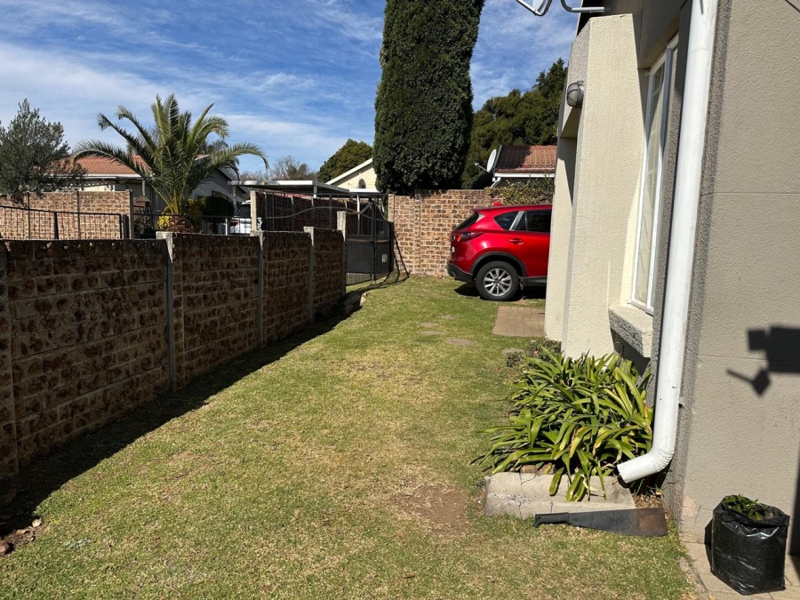 2 Bedroom Property for Sale in Eden Glen Gauteng