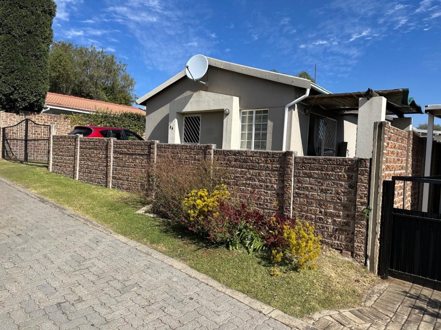 2 Bedroom Property for Sale in Eden Glen Gauteng