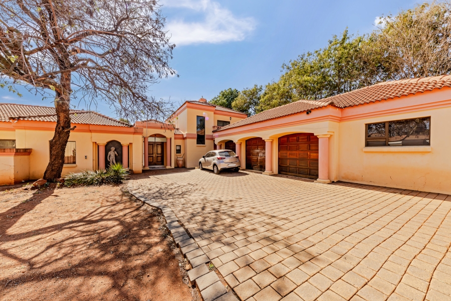 4 Bedroom Property for Sale in Ruimsig Gauteng