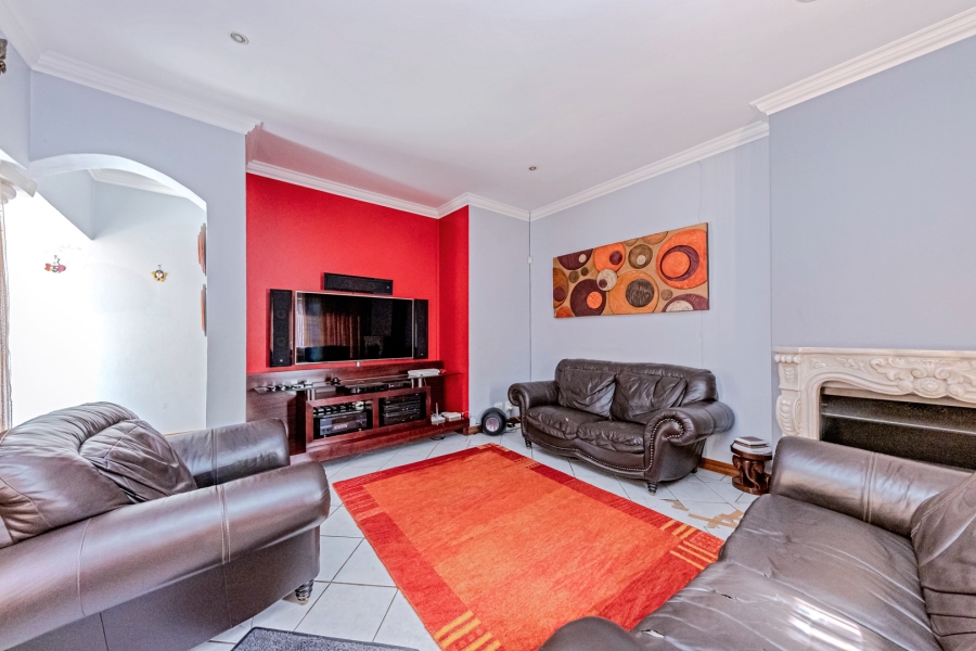 4 Bedroom Property for Sale in Ruimsig Gauteng