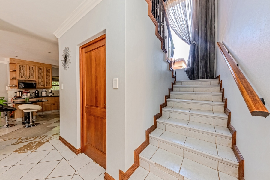 4 Bedroom Property for Sale in Ruimsig Gauteng