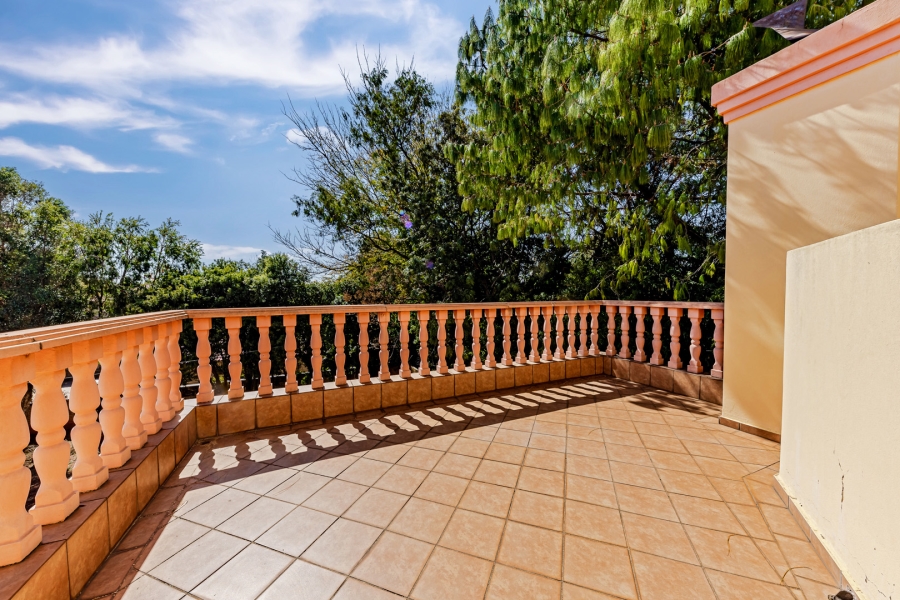 4 Bedroom Property for Sale in Ruimsig Gauteng