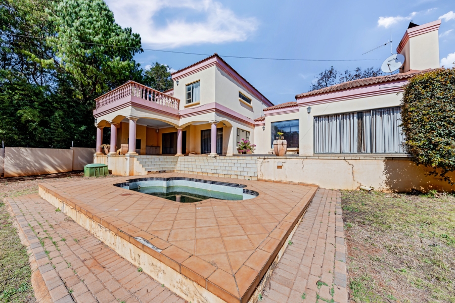 4 Bedroom Property for Sale in Ruimsig Gauteng
