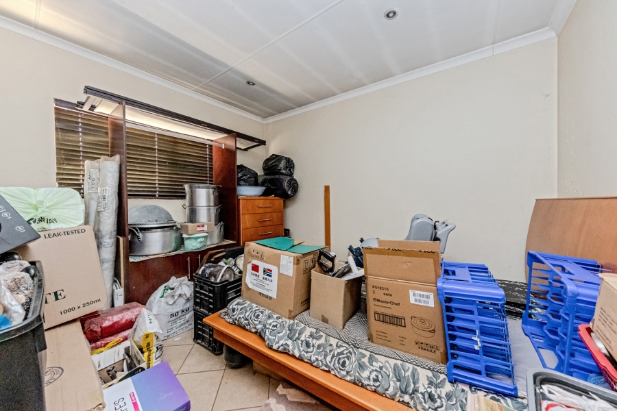 4 Bedroom Property for Sale in Ruimsig Gauteng