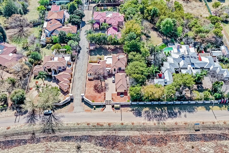 4 Bedroom Property for Sale in Ruimsig Gauteng
