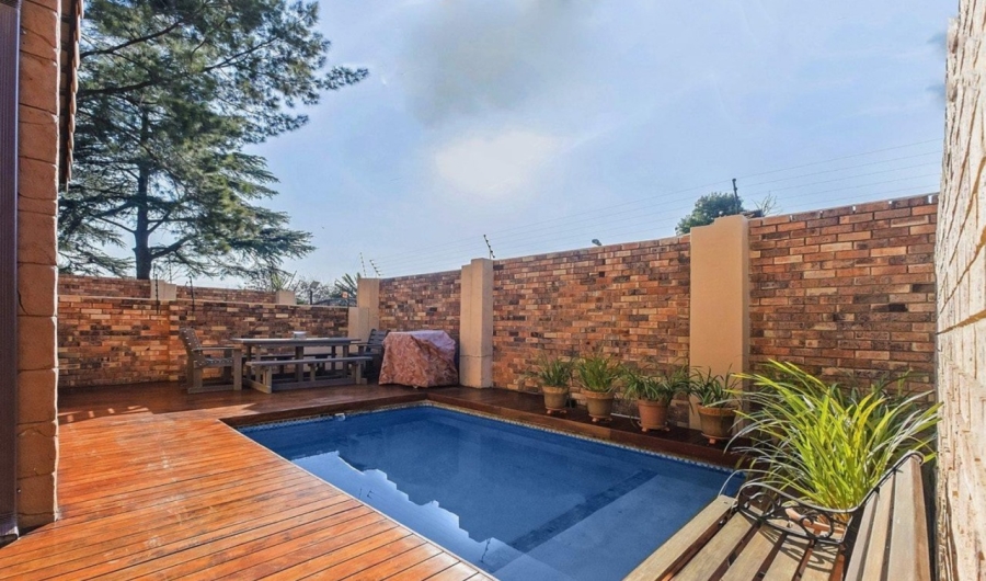 4 Bedroom Property for Sale in Oriel Gauteng