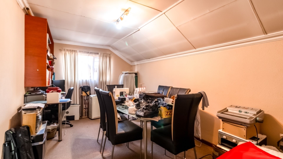 4 Bedroom Property for Sale in Oriel Gauteng