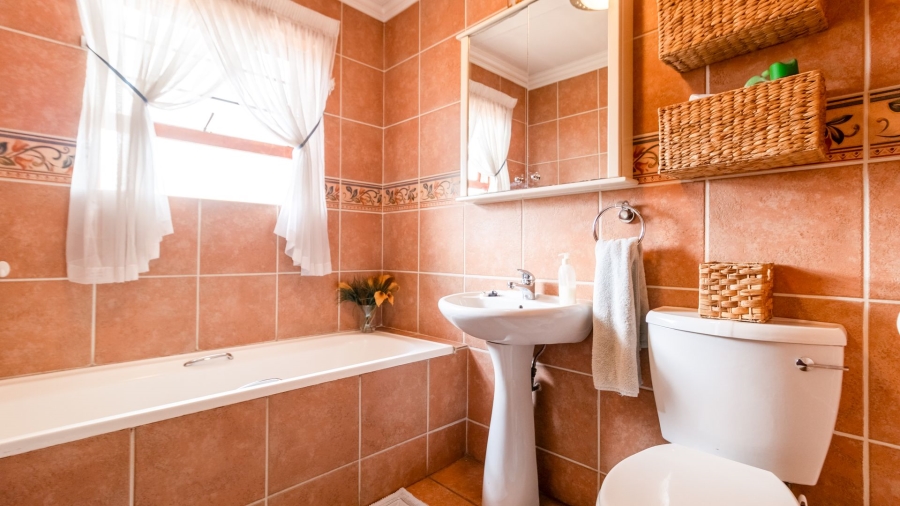 4 Bedroom Property for Sale in Oriel Gauteng