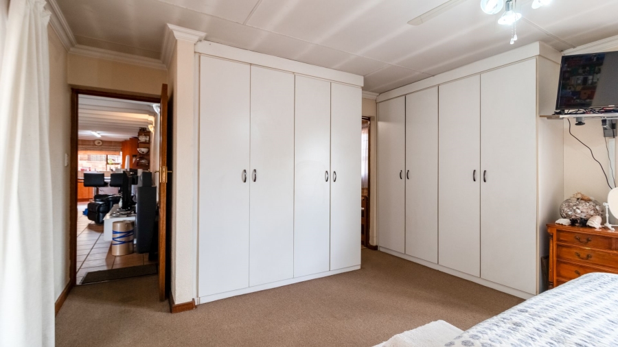 4 Bedroom Property for Sale in Oriel Gauteng
