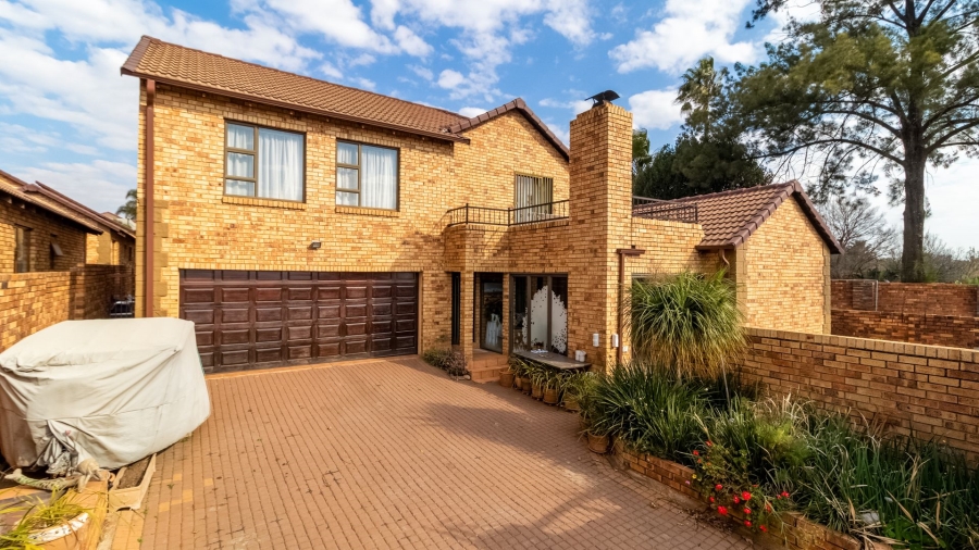 4 Bedroom Property for Sale in Oriel Gauteng