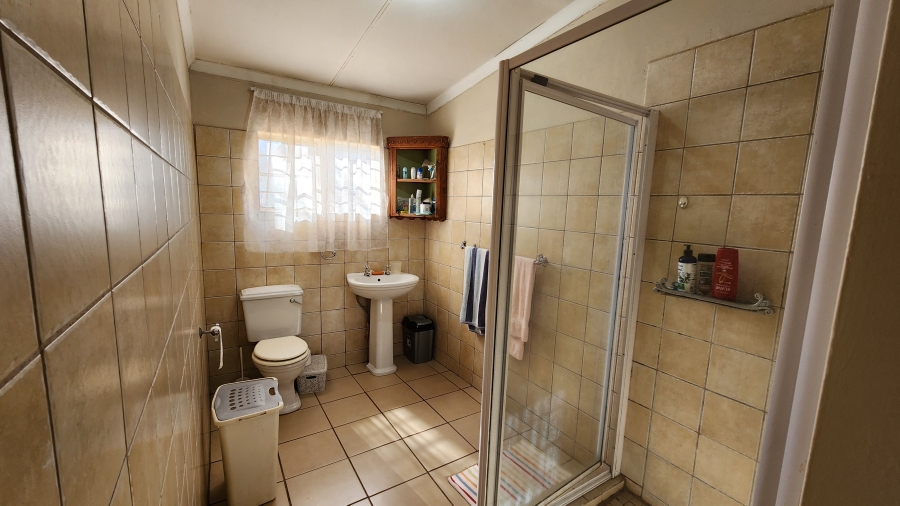 3 Bedroom Property for Sale in Rensburg Gauteng