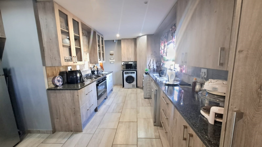 3 Bedroom Property for Sale in Arcon Park Gauteng