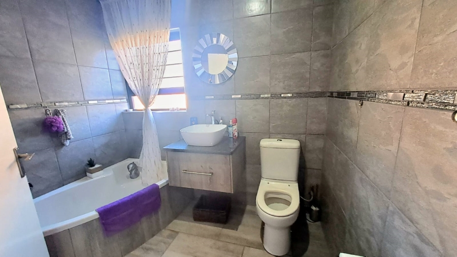 3 Bedroom Property for Sale in Arcon Park Gauteng