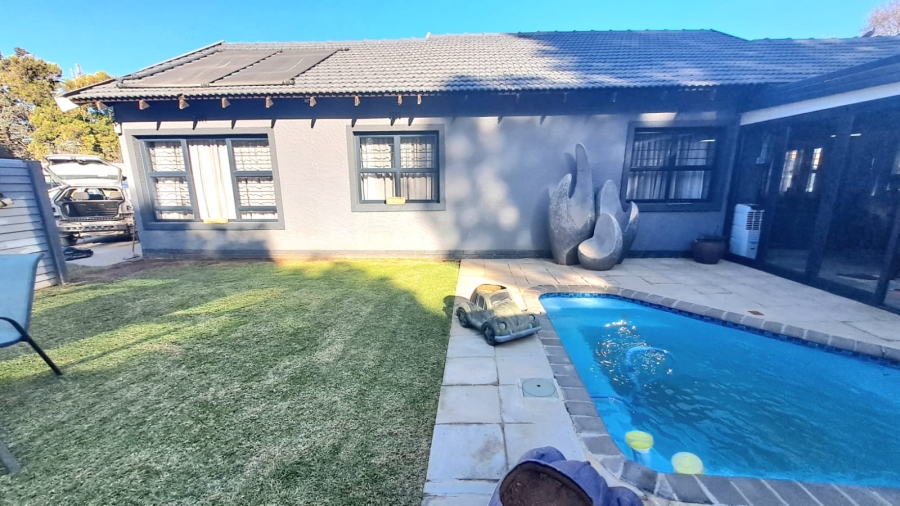 3 Bedroom Property for Sale in Arcon Park Gauteng
