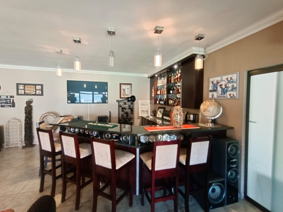 4 Bedroom Property for Sale in Vanderbijlpark SE 8 Gauteng