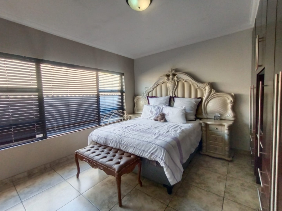 4 Bedroom Property for Sale in Vanderbijlpark SE 8 Gauteng