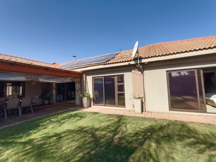 4 Bedroom Property for Sale in Vanderbijlpark SE 8 Gauteng