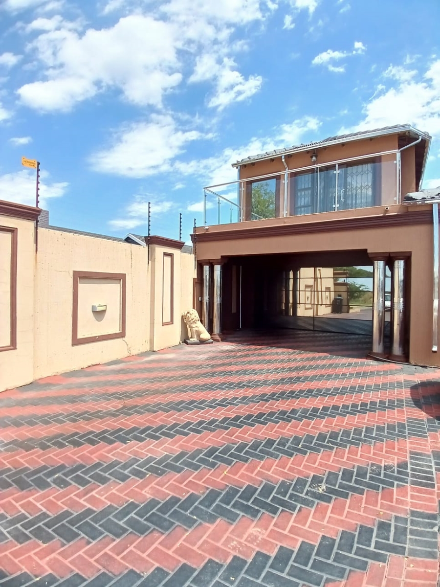 9 Bedroom Property for Sale in Vanderbijlpark SE 6 Gauteng