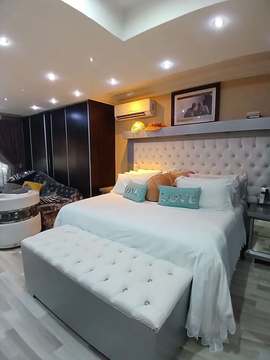 9 Bedroom Property for Sale in Vanderbijlpark SE 6 Gauteng
