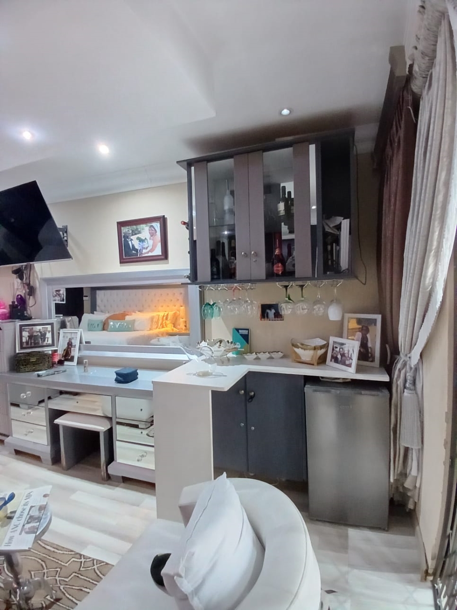 9 Bedroom Property for Sale in Vanderbijlpark SE 6 Gauteng