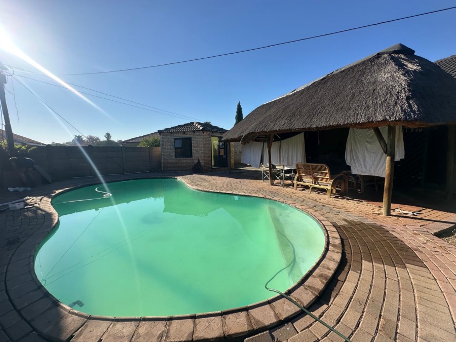 4 Bedroom Property for Sale in Arcon Park Gauteng