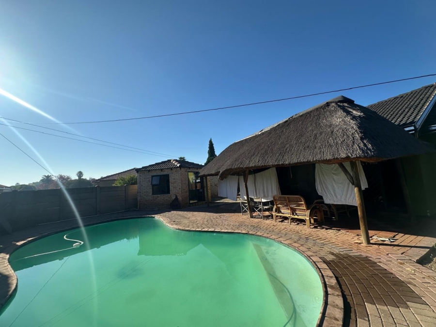 4 Bedroom Property for Sale in Arcon Park Gauteng