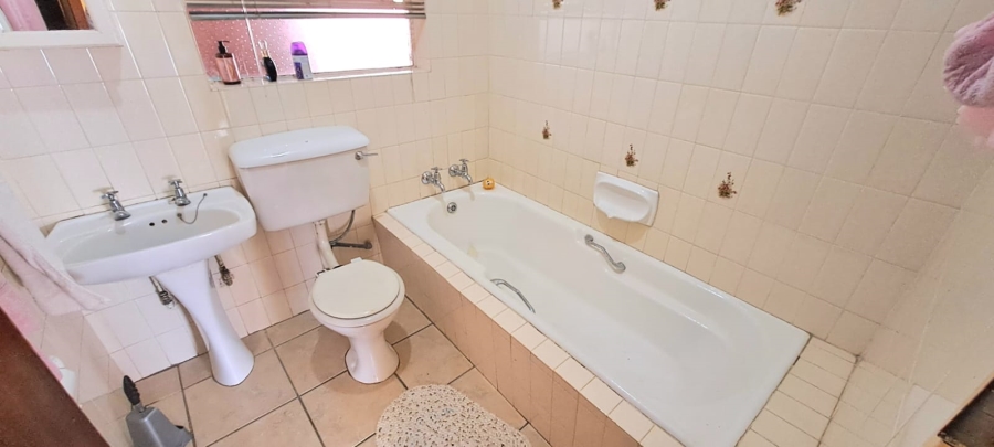 3 Bedroom Property for Sale in Arcon Park Gauteng
