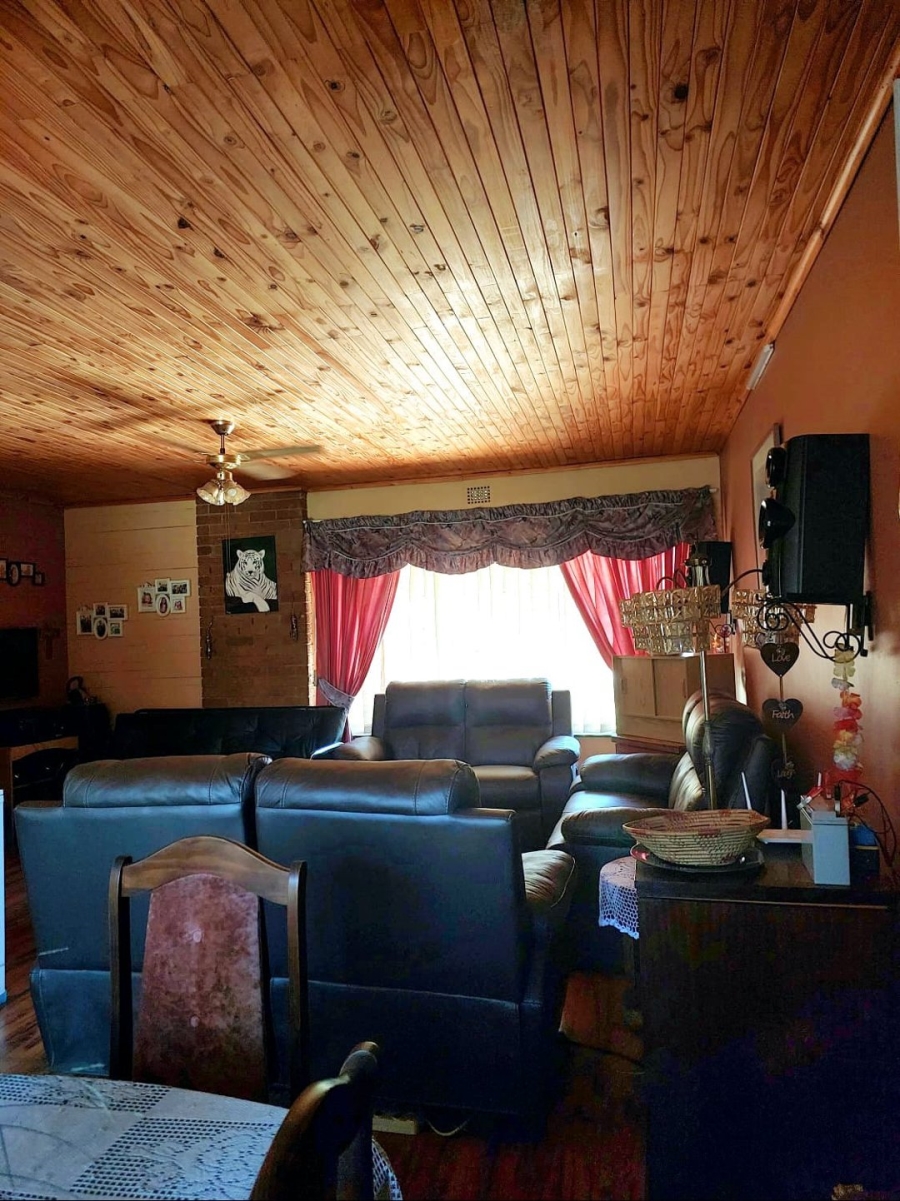 3 Bedroom Property for Sale in Vanderbijlpark SE 6 Gauteng