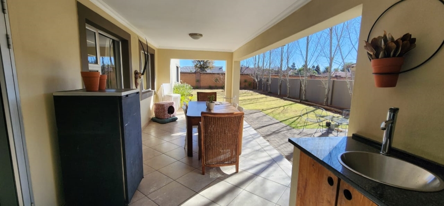 3 Bedroom Property for Sale in Vanderbijlpark SE 8 Gauteng