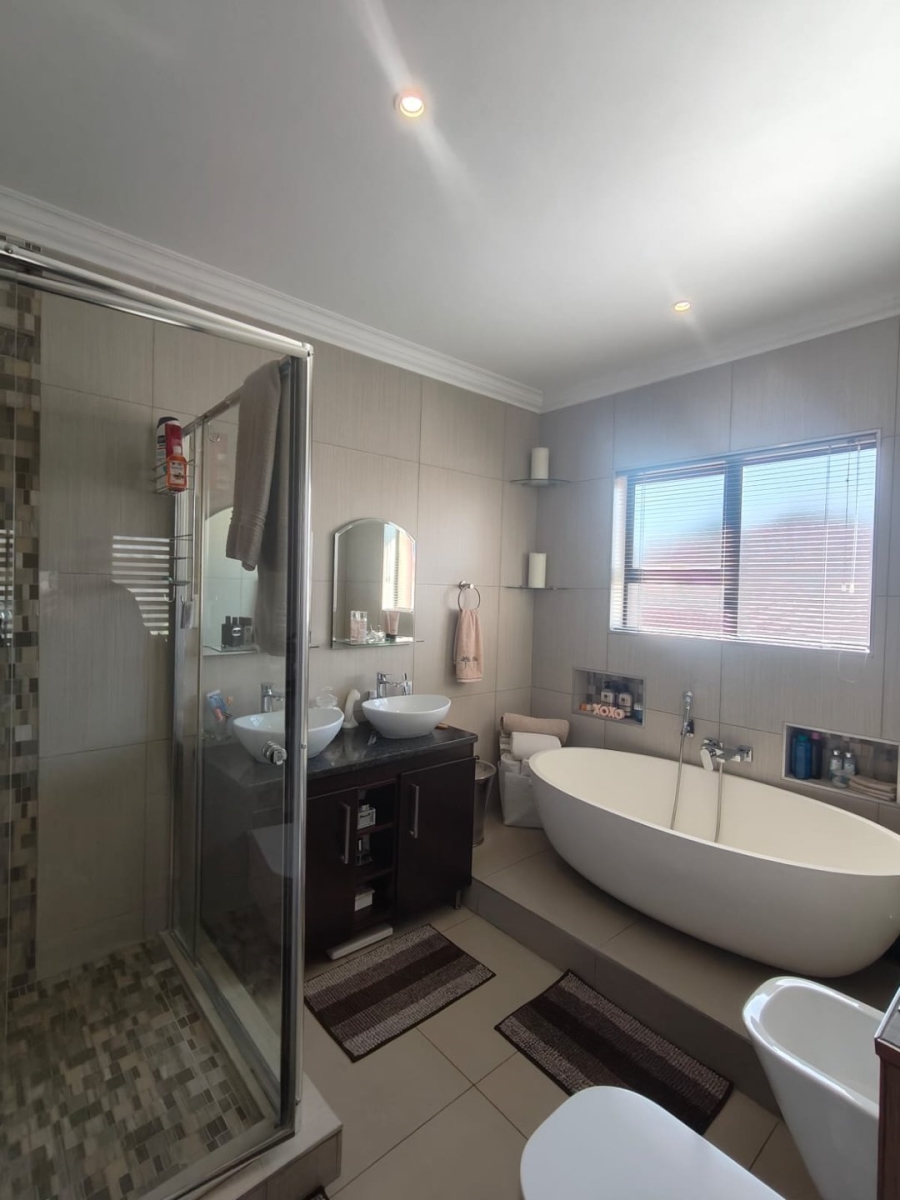 4 Bedroom Property for Sale in Vanderbijlpark SE Gauteng