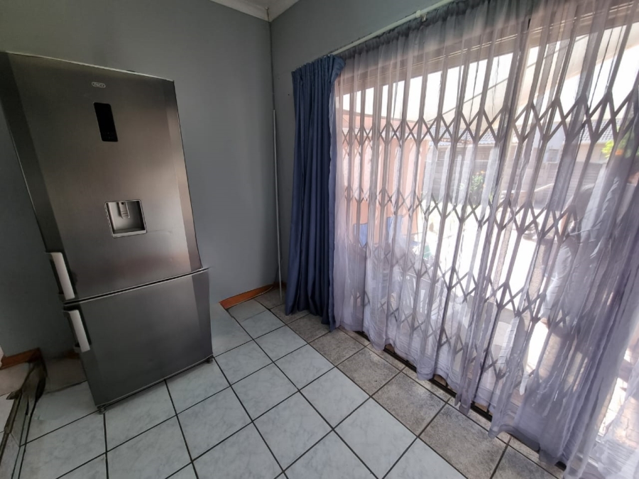 3 Bedroom Property for Sale in Vanderbijlpark SE 6 Gauteng