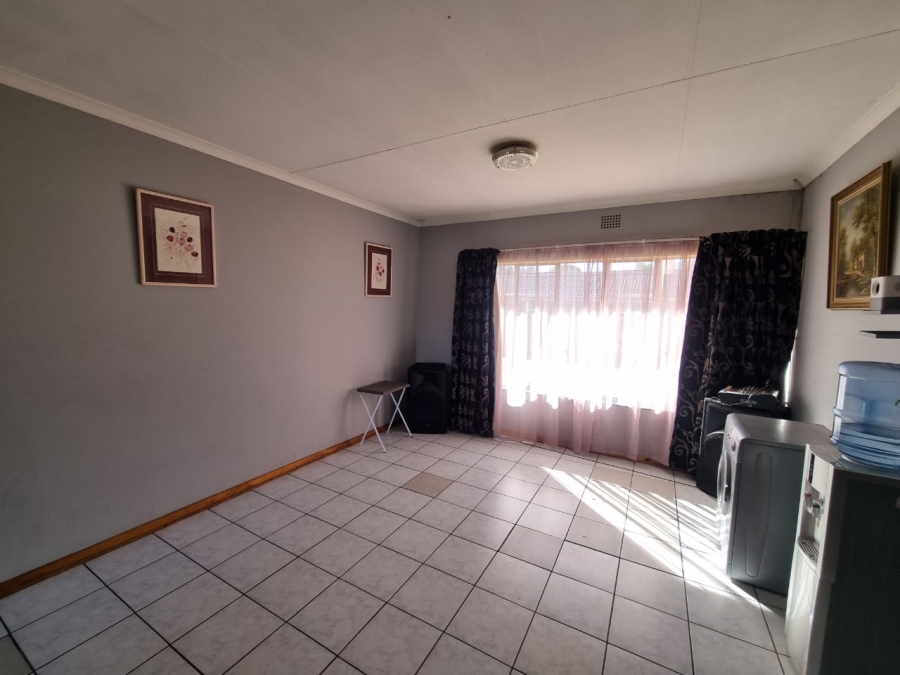 3 Bedroom Property for Sale in Vanderbijlpark SE 6 Gauteng