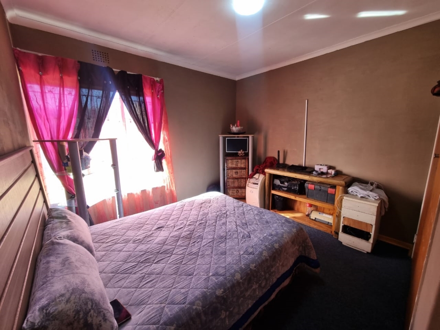 3 Bedroom Property for Sale in Vanderbijlpark SE 6 Gauteng