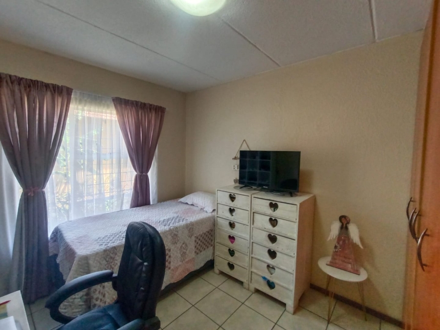 2 Bedroom Property for Sale in Vanderbijlpark SE 2 Gauteng