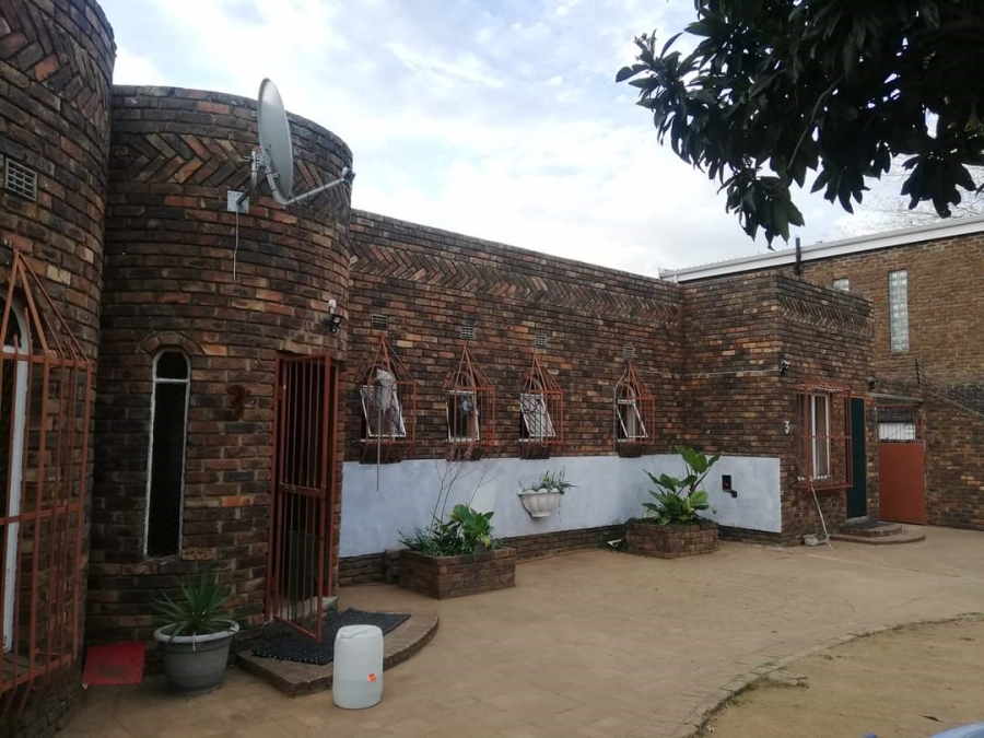 6 Bedroom Property for Sale in Vanderbijlpark SE 7 Gauteng
