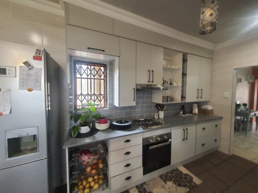 3 Bedroom Property for Sale in Vanderbijlpark SE 6 Gauteng