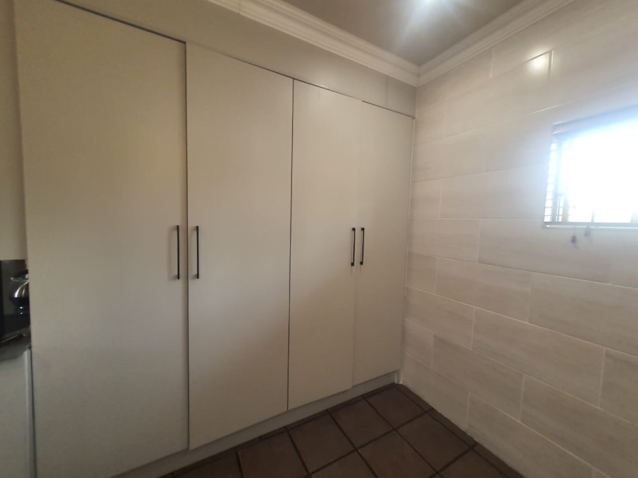 3 Bedroom Property for Sale in Vanderbijlpark SE 6 Gauteng