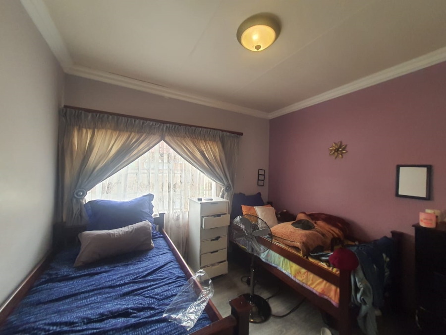 3 Bedroom Property for Sale in Vanderbijlpark SE 6 Gauteng
