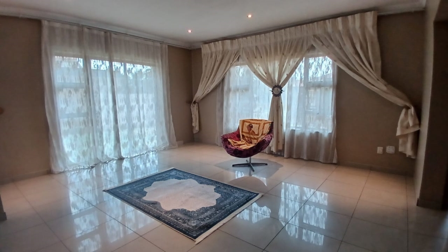4 Bedroom Property for Sale in Vanderbijlpark SE 8 Gauteng