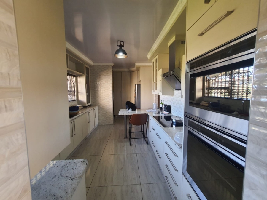 3 Bedroom Property for Sale in Vanderbijlpark SE 6 Gauteng
