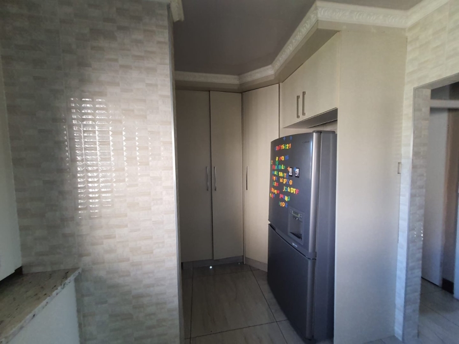 3 Bedroom Property for Sale in Vanderbijlpark SE 6 Gauteng